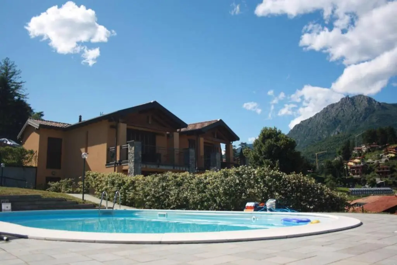 Piscina E Vistalago Crocemenaggio Cir 013145-00318