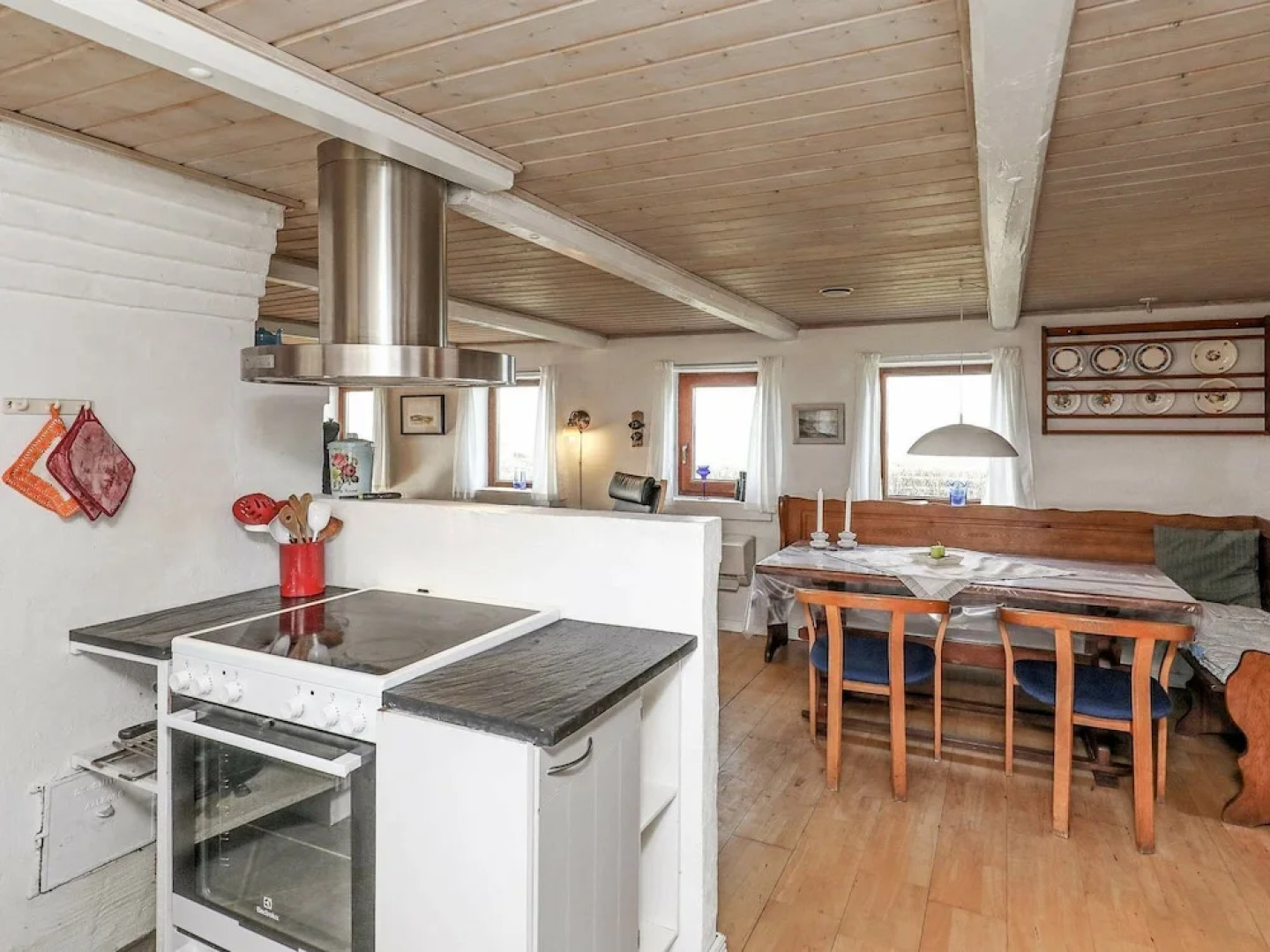 Charming Holiday Home in Thyholm With Sea View