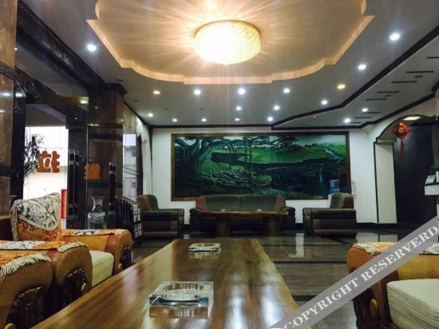 Phoenix Hot Spring Holiday Hotel