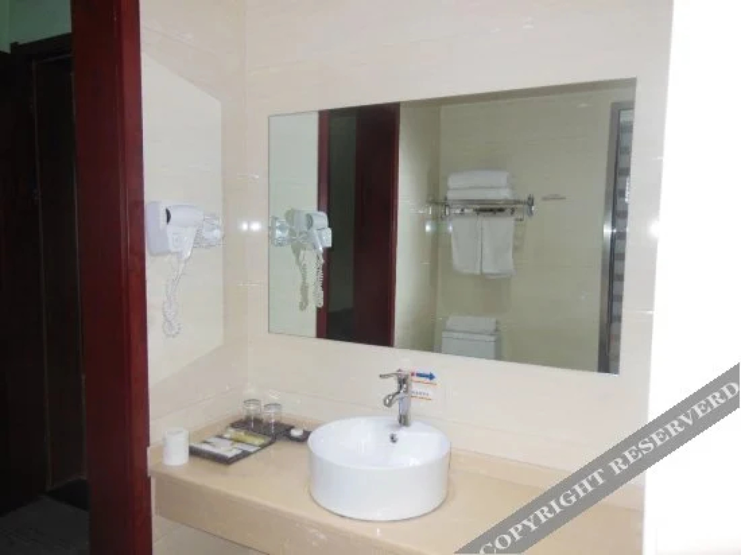 Super 8 Hotel Longnan Wudu Pan Xuan Lu Square