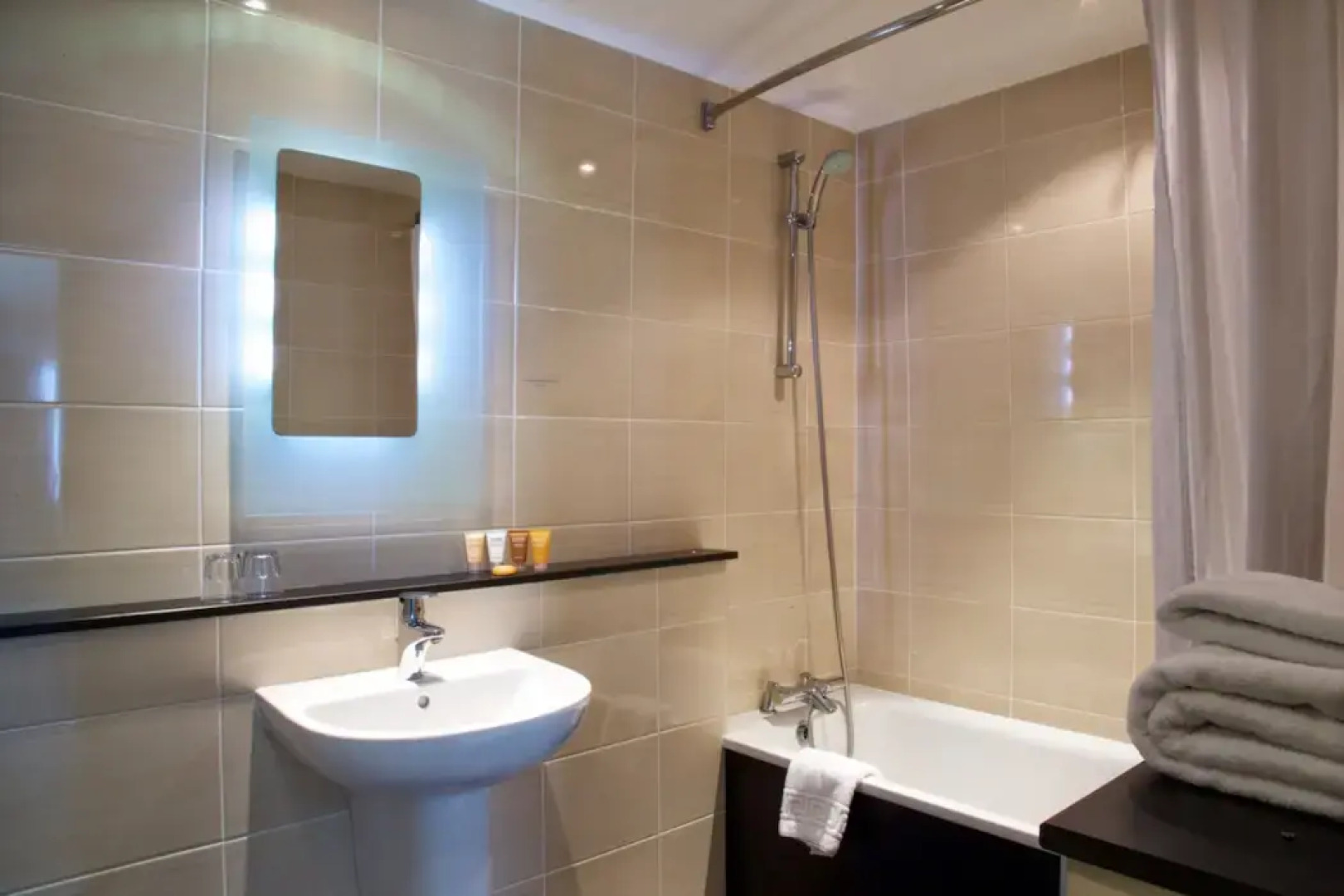 Manchester Airport Stanley Hotel by Belvilla