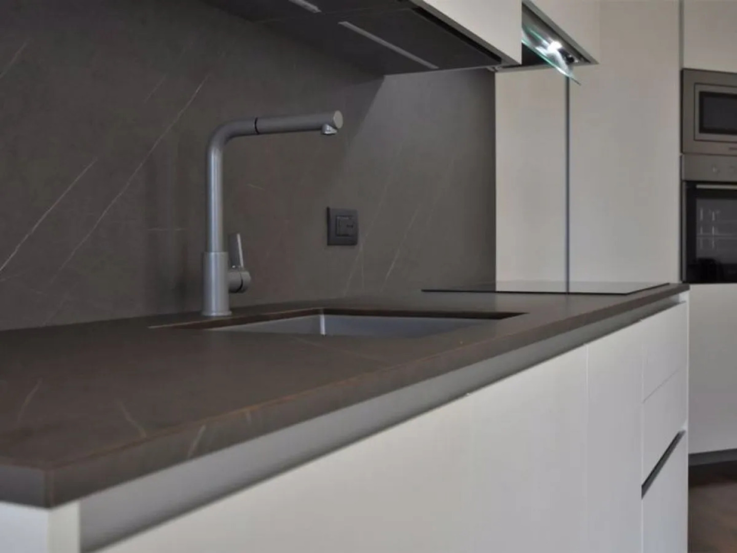 Valley View Pool Apartment