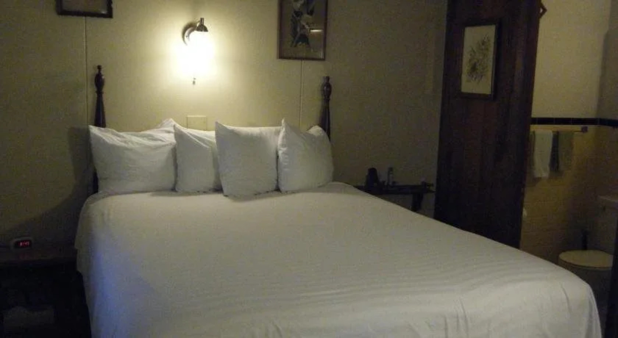 Harbor Haus Inn & Suites