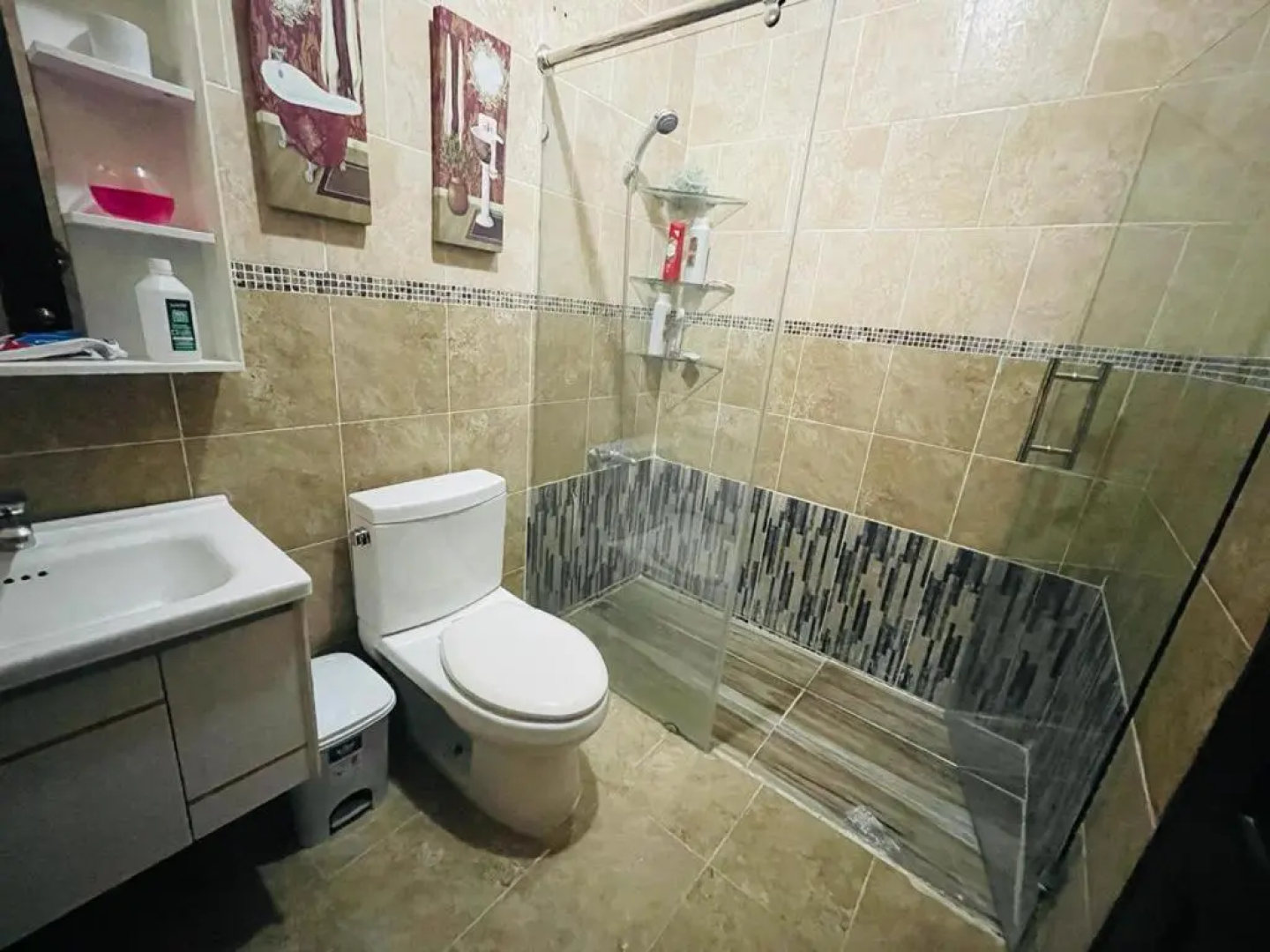 Condo 3 Bd Apt, Internet,2 Parqueo,lavadora,ac