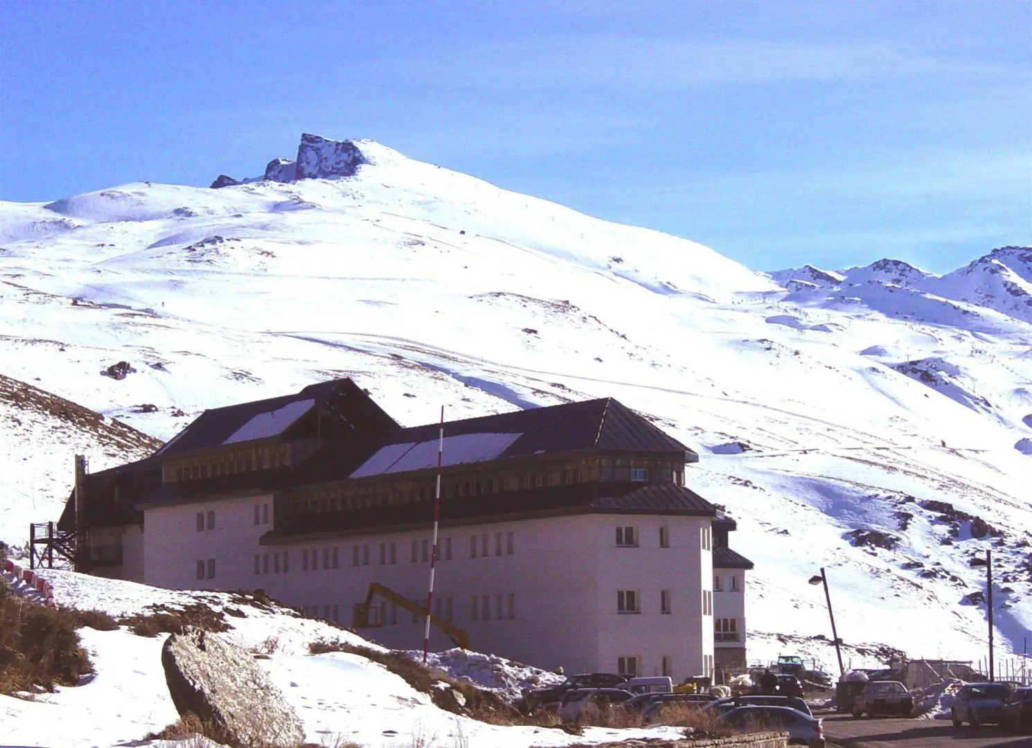 Albergue Inturjoven Sierra Nevada - Hostel