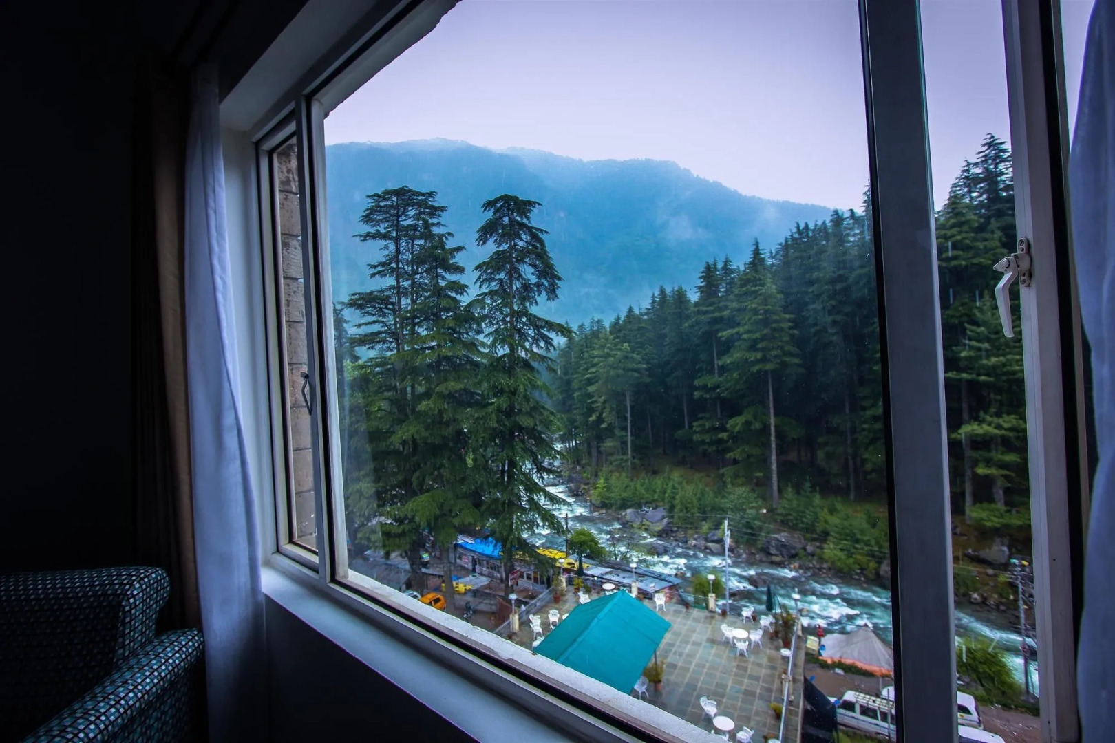 Golden Tulip Manali Hotel