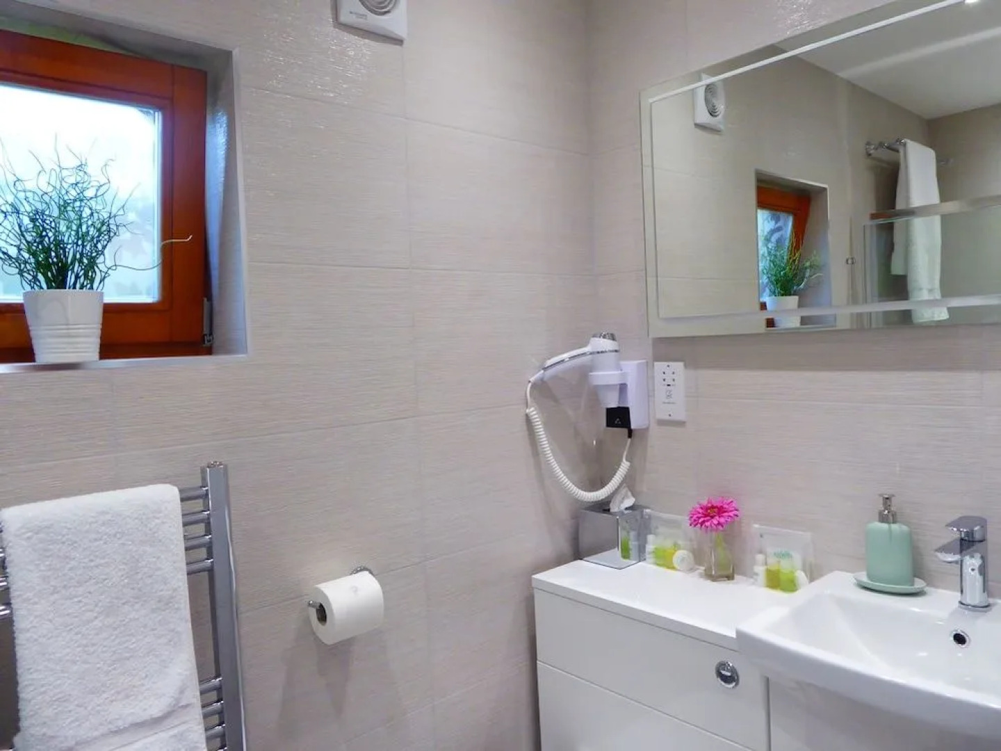 Handywater Cottage B&B