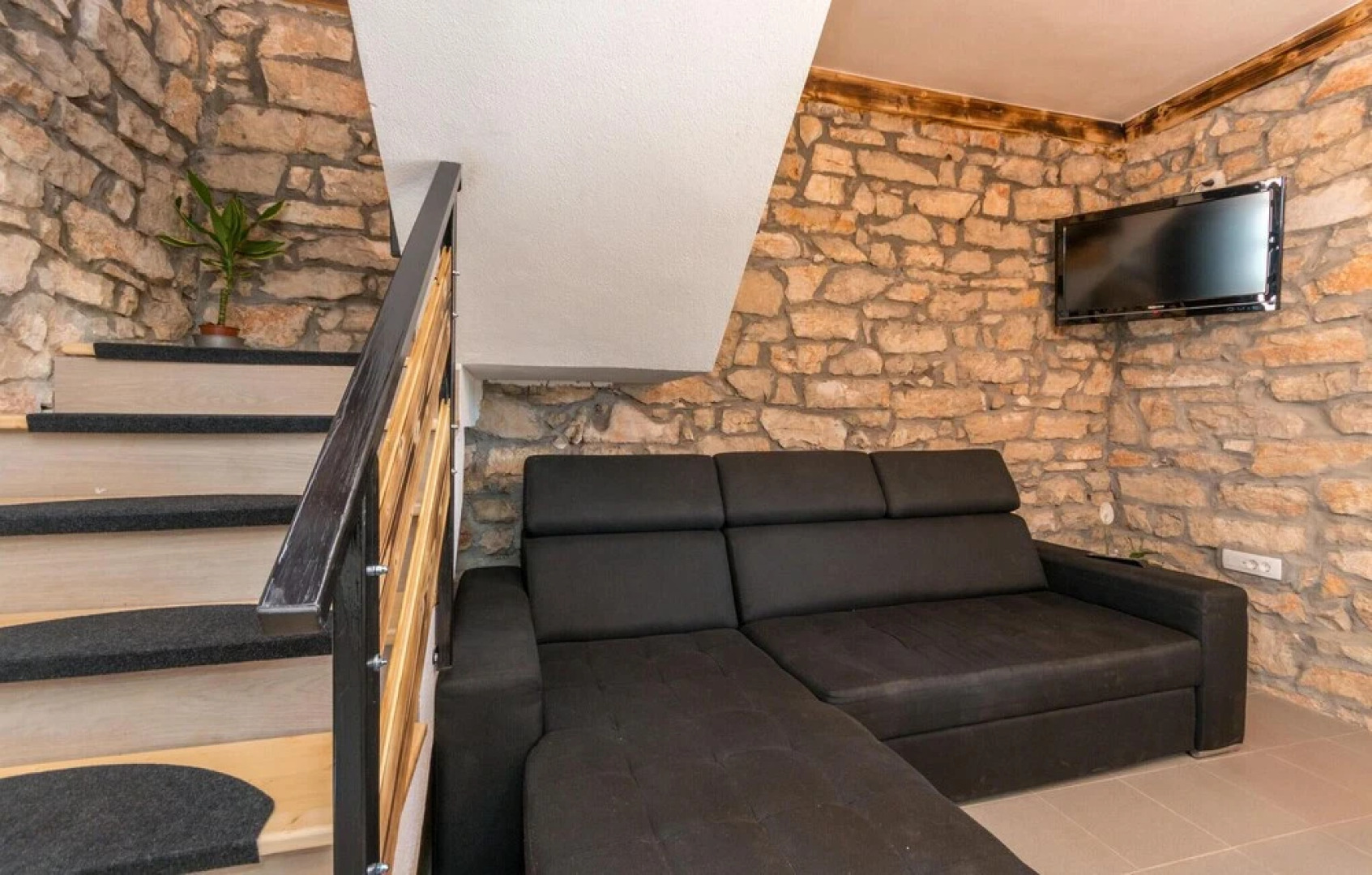 Amazing Home in Donje Rastane With 3 Bedrooms, Wifi and Outdoor Swimming Pool