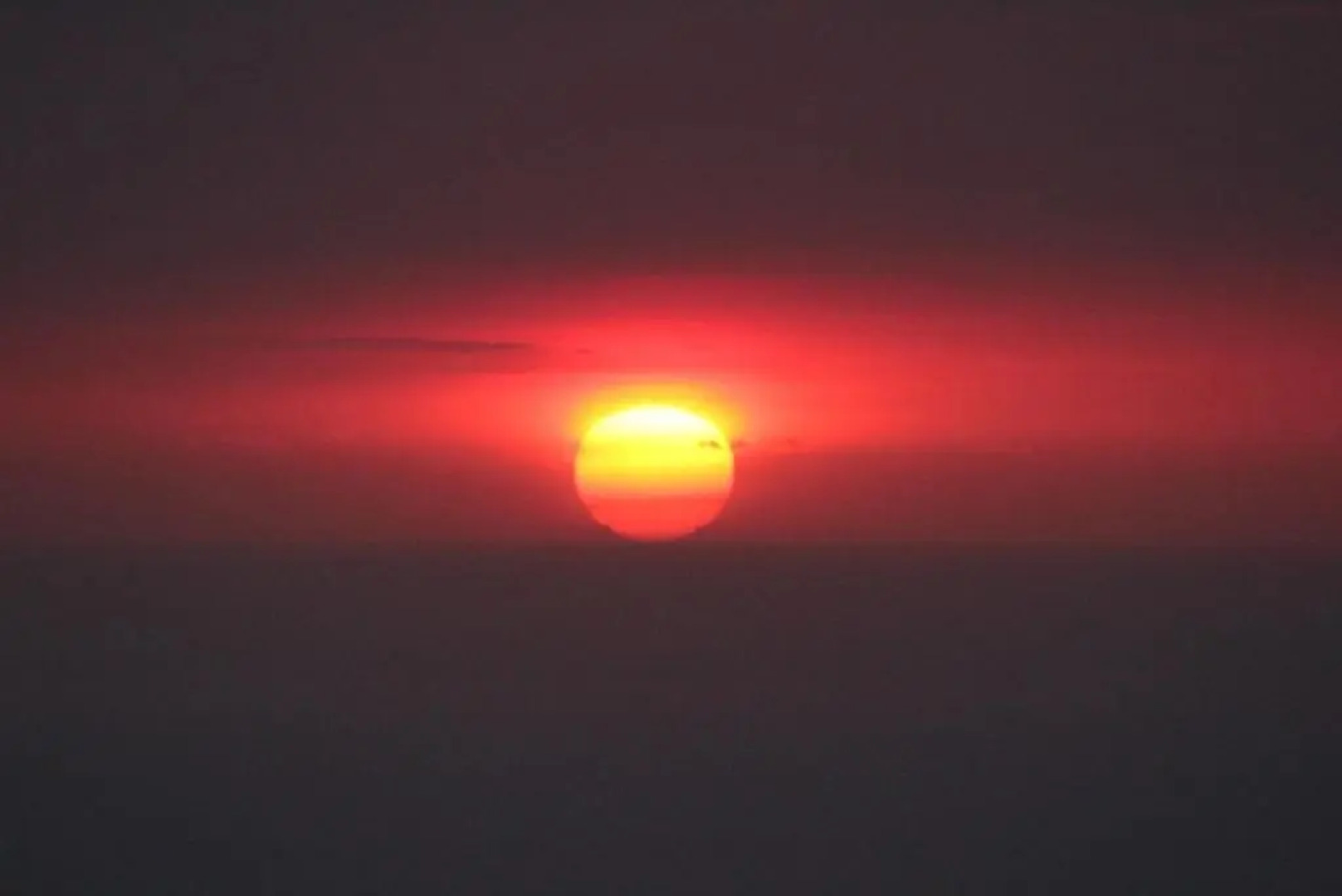 White Sands Beach Condo #324. BIG PATIO!! Ocean and Mountains across from beach!