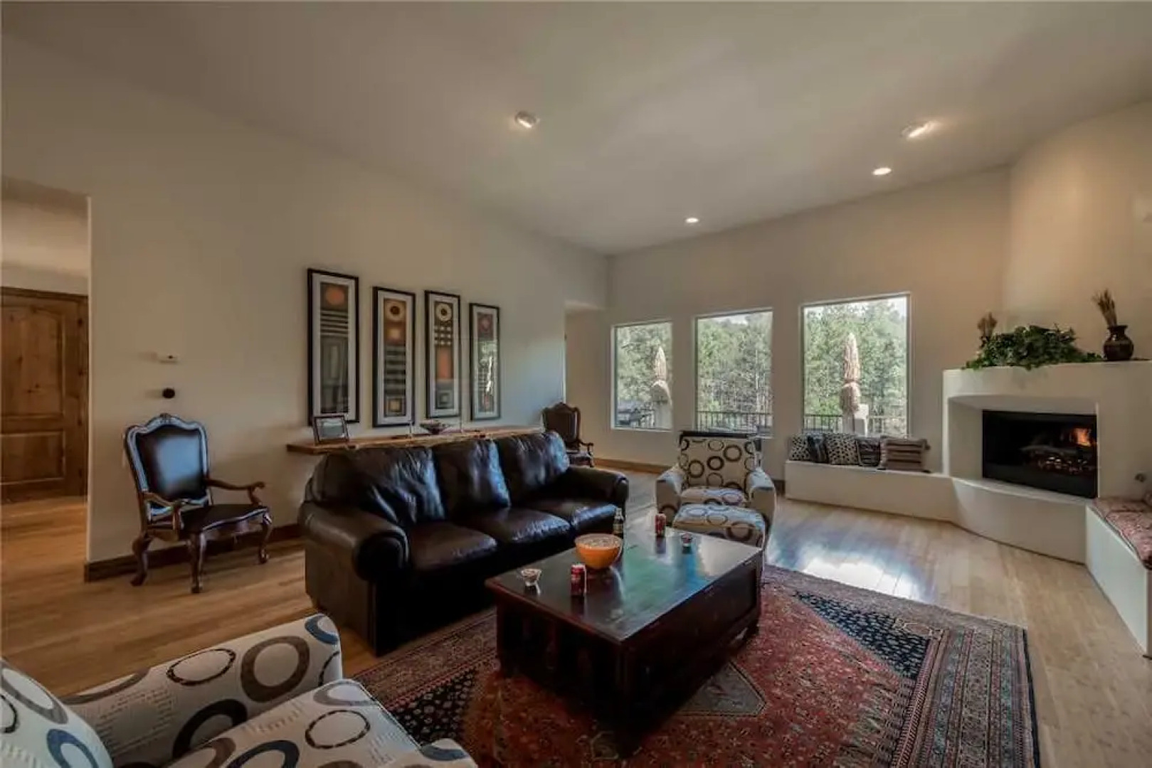 Eagles Rest - Four Bedroom Cabin