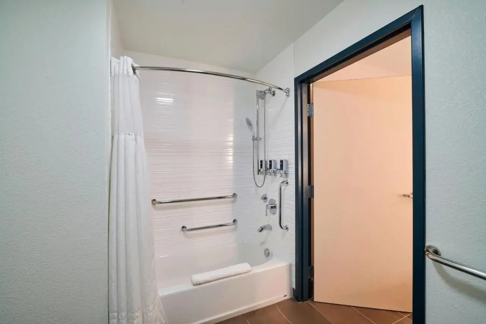 Clarion Hotel & Conference Ctr