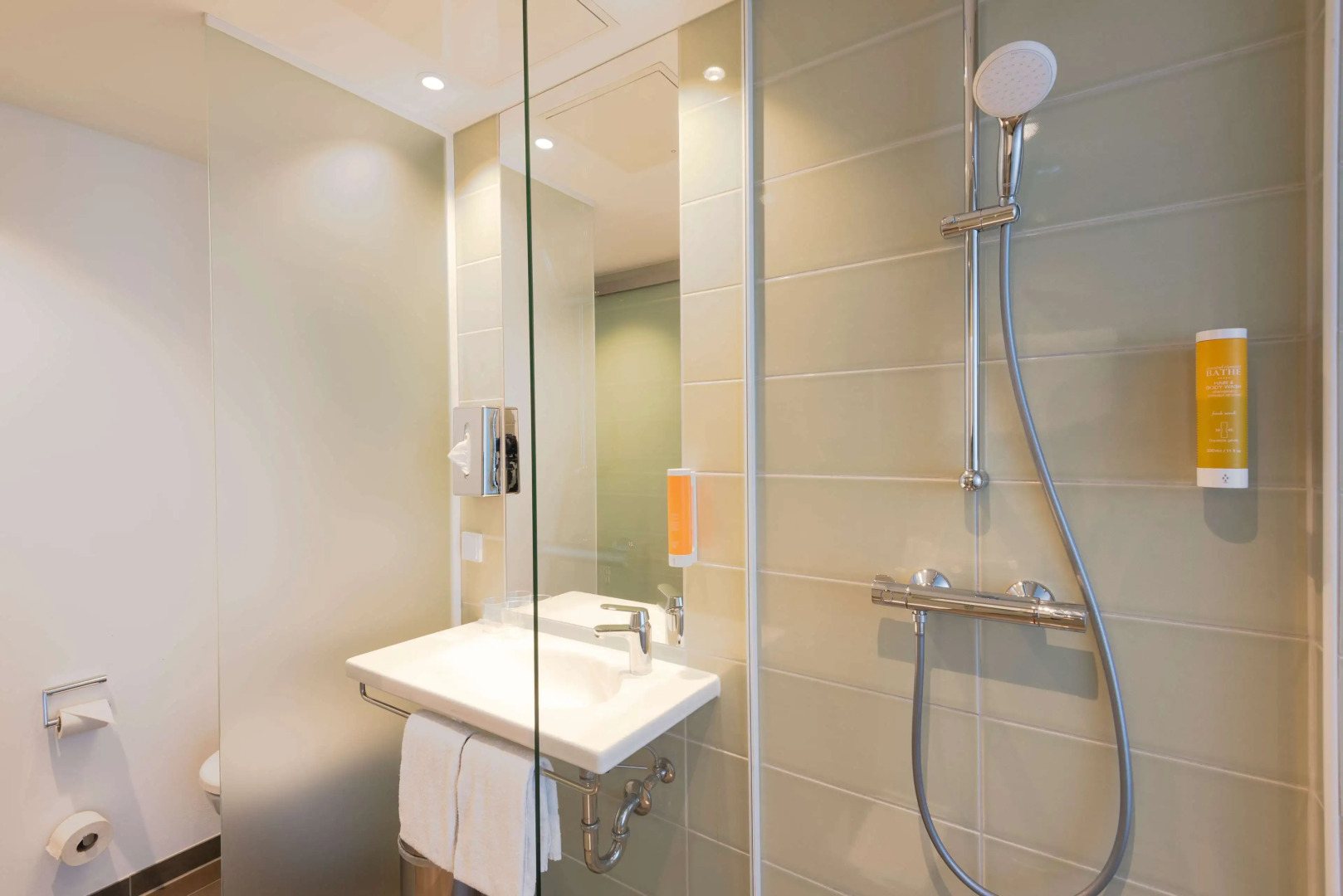 Super 8 by Wyndham Dresden