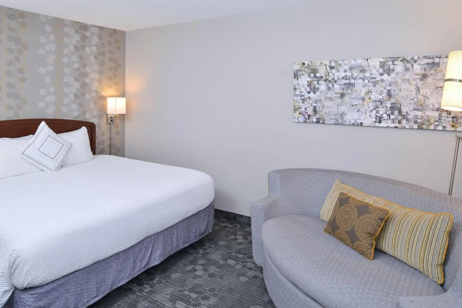 Courtyard by Marriott Charlotte/Matthews