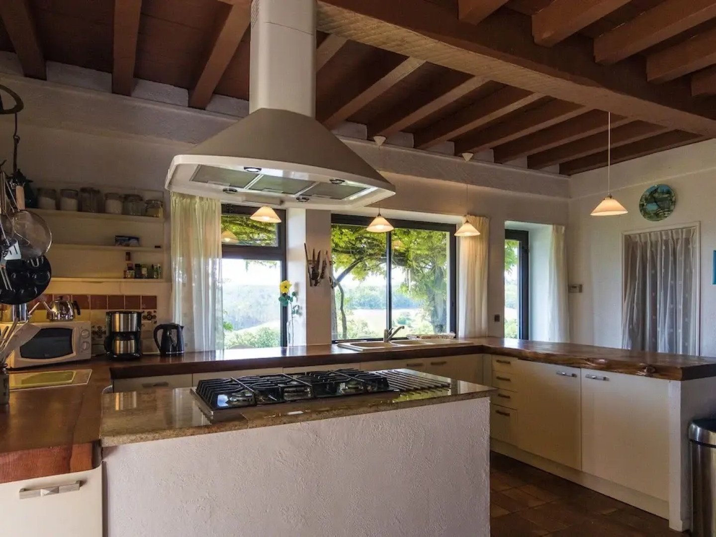 Farmhouse With Private Pool, Large Garden and Playground