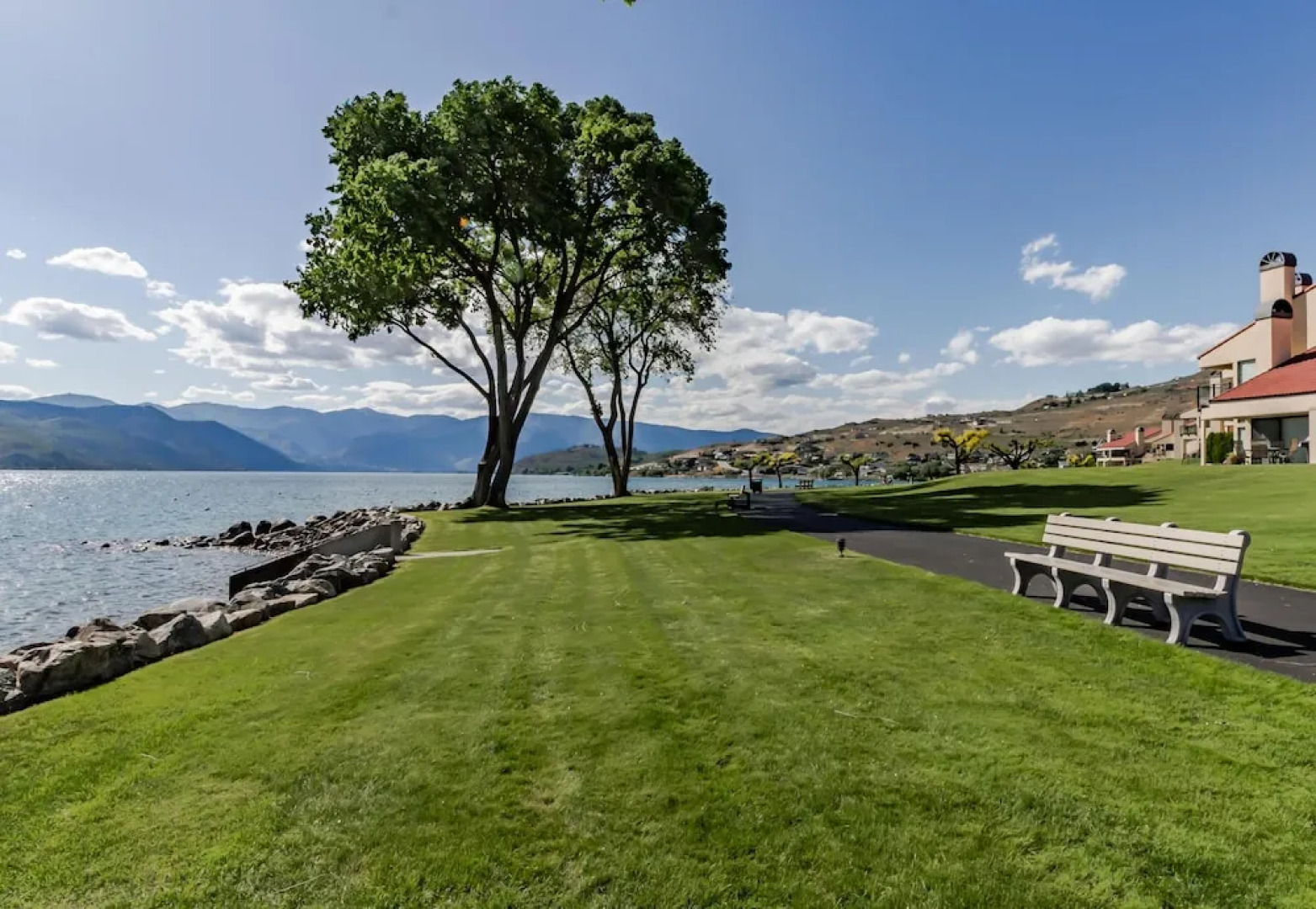 Lake Chelan Shores