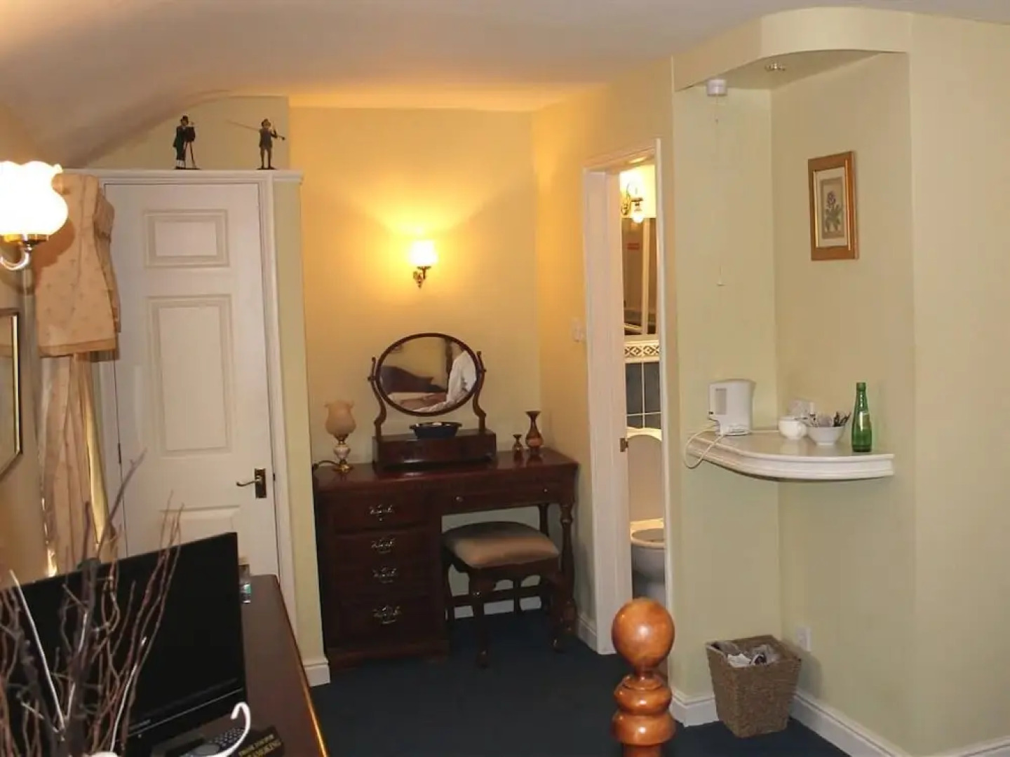 The Longham White Horse