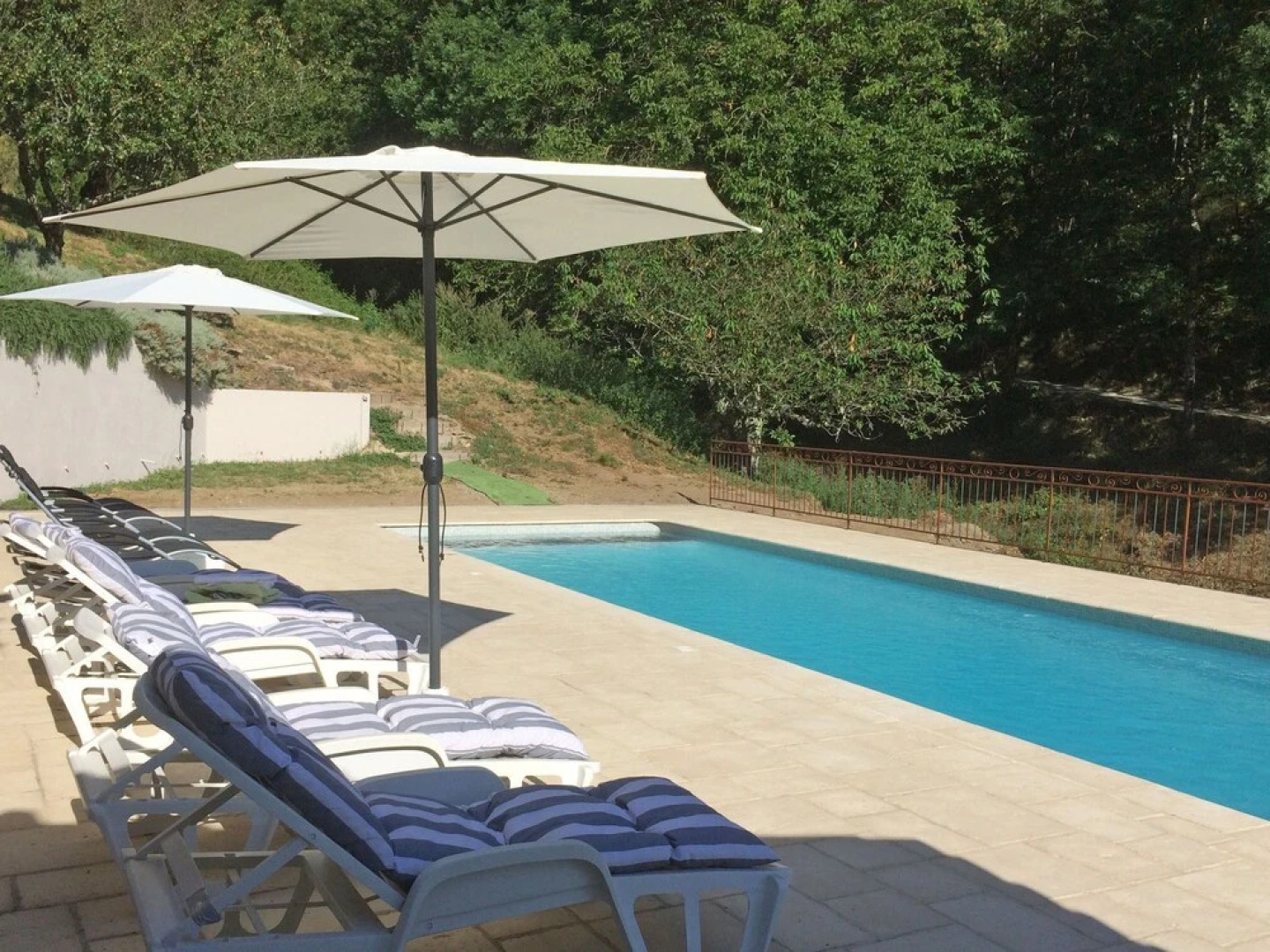 Luxury country house with heatable private pool and 7.5 ha property