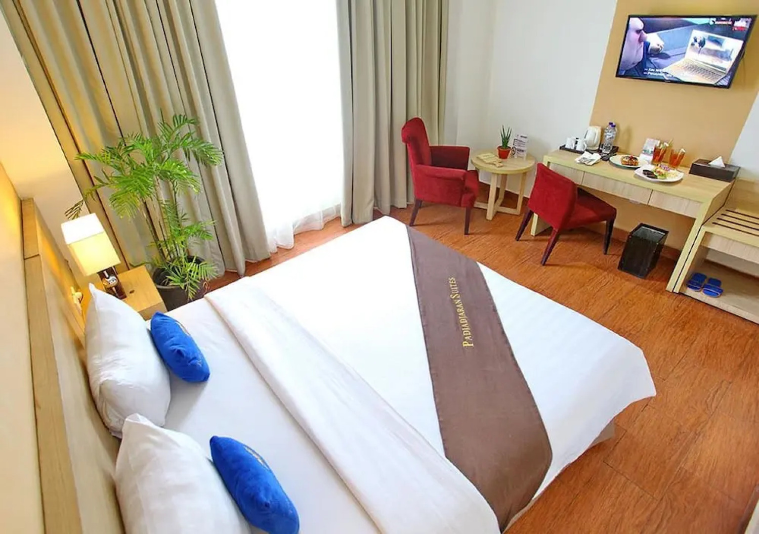 Padjadjaran Suites Resort & Convention Hotel