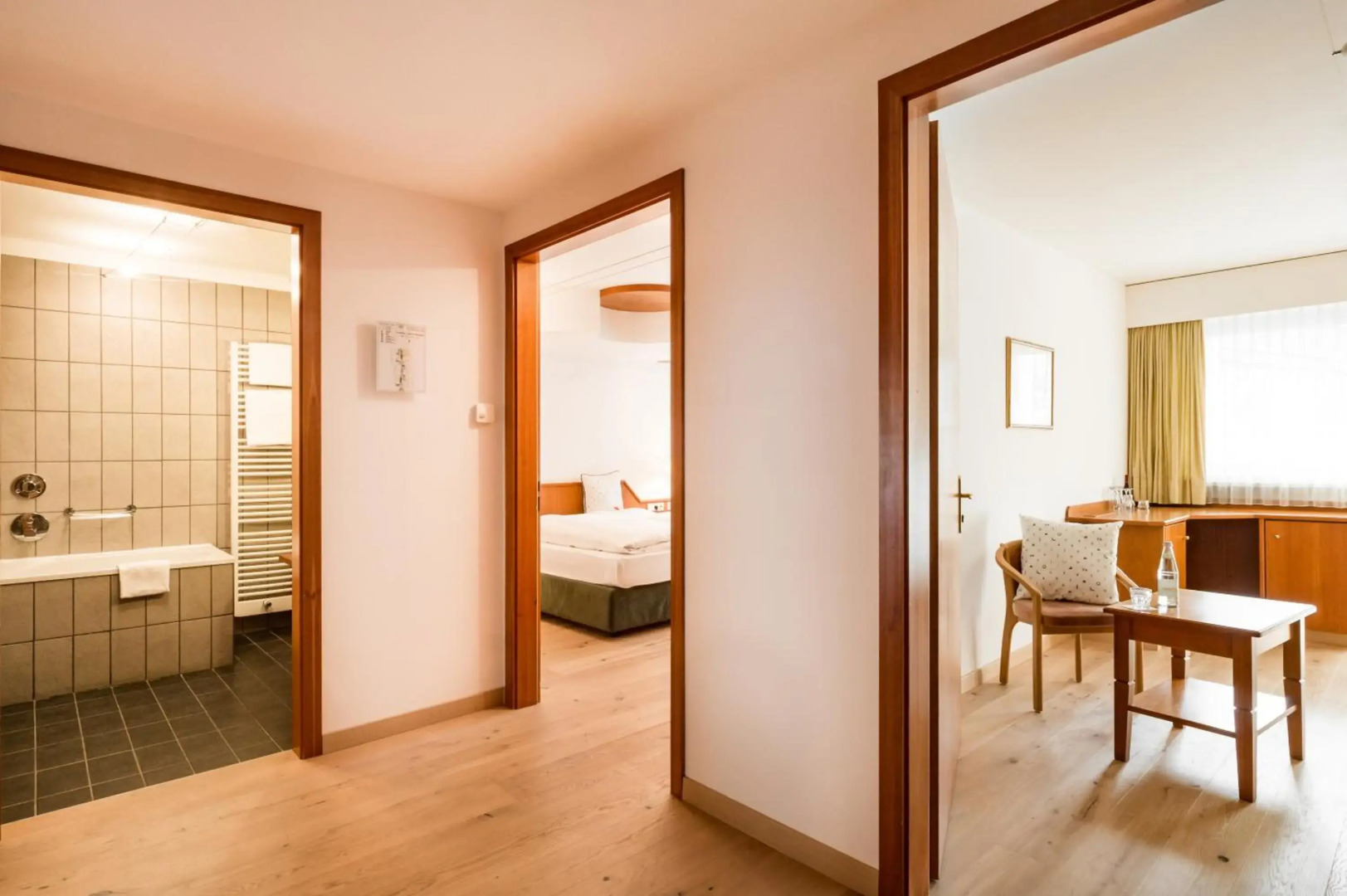 Hotel KRONE - eat, drink, stay