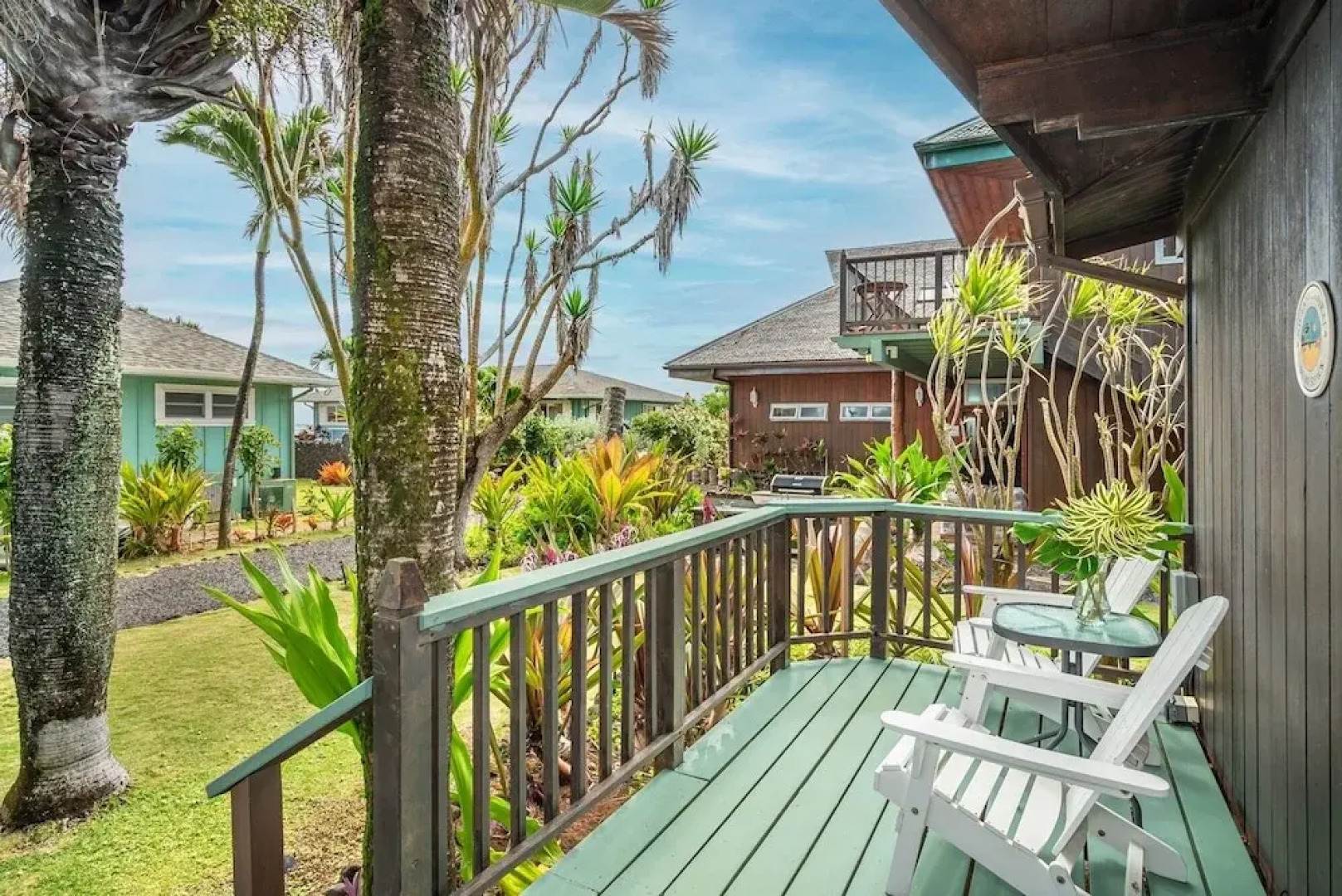 Niulani Lanikai - Kauai Beach House 4 Bedroom Home by RedAwning