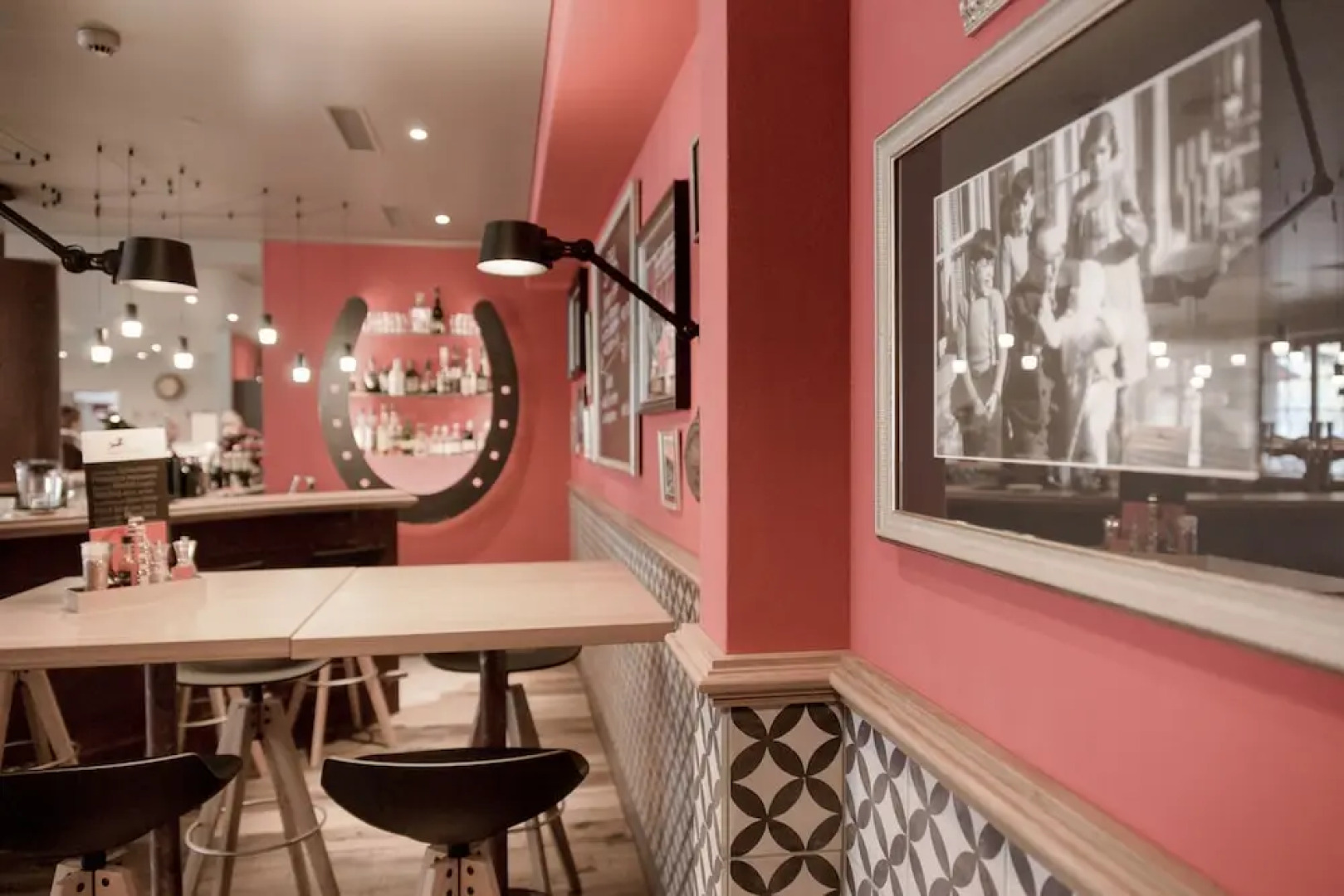 Ochsen Lodge by Ochsen Lenzburg