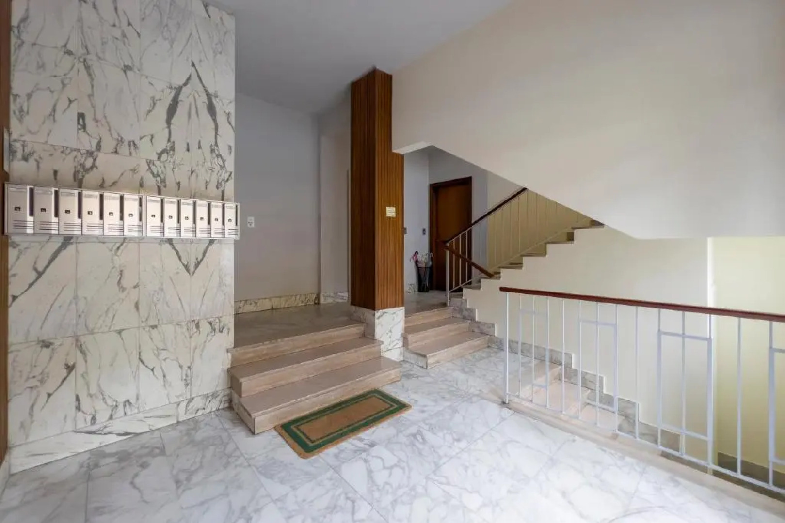 JOIVY Family Flat W/Terrace & Parking Near Beach