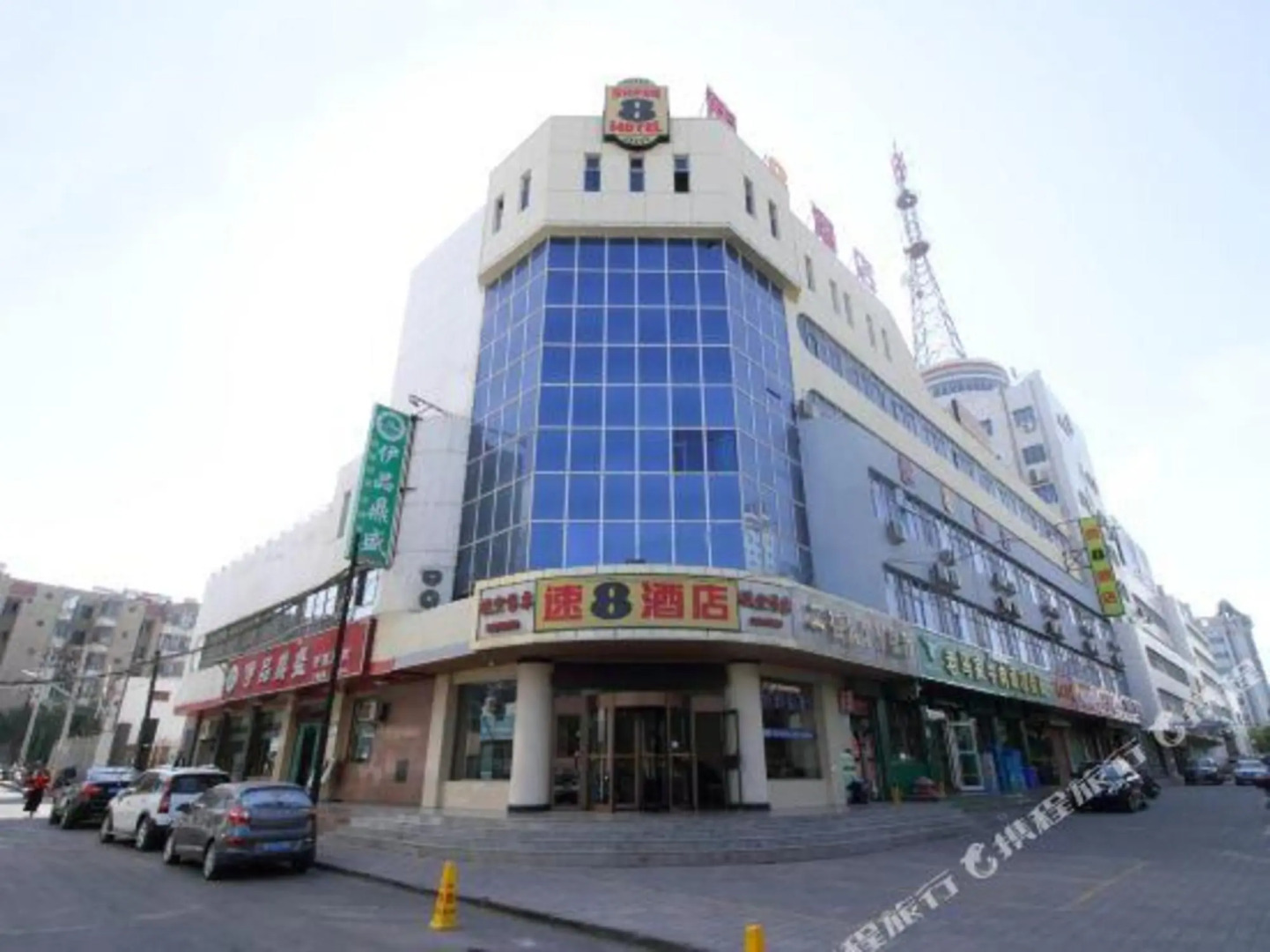 Super 8 Jiuquan Jindi