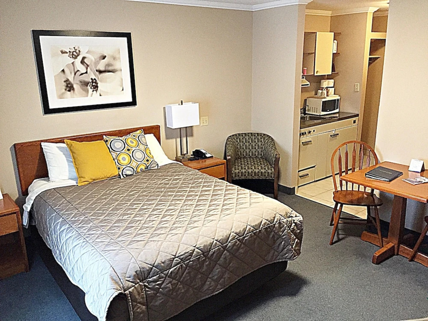 Coastal Inn Dartmouth