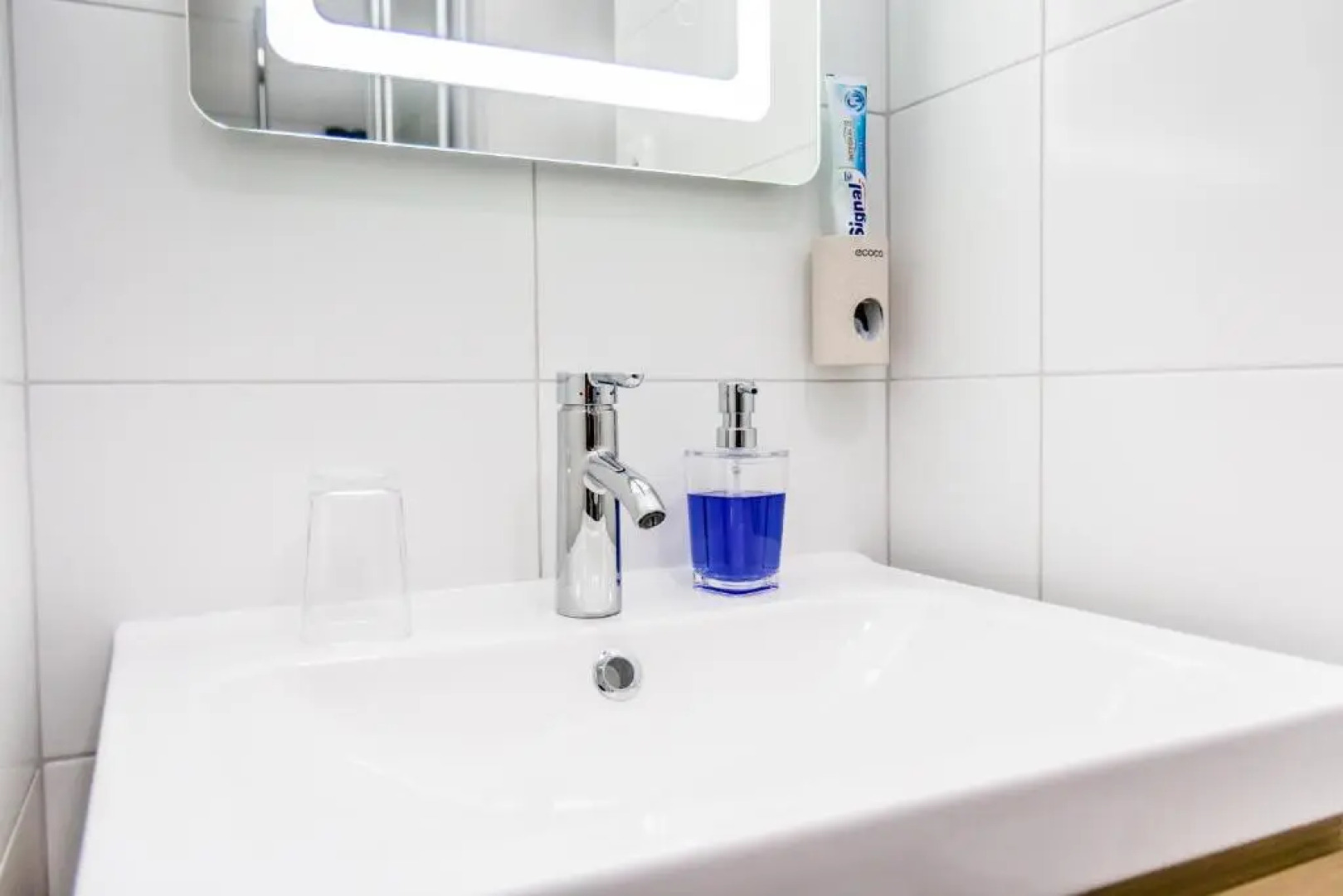 D&E - PARIS-DISNEY - HOLIDAYS APARTMENT - APPARTEMENT DE VACANCES - 5 CHAMBRES- 5 SDB - 5 BEDROOMS - 5 BATHROOMS - Netflix