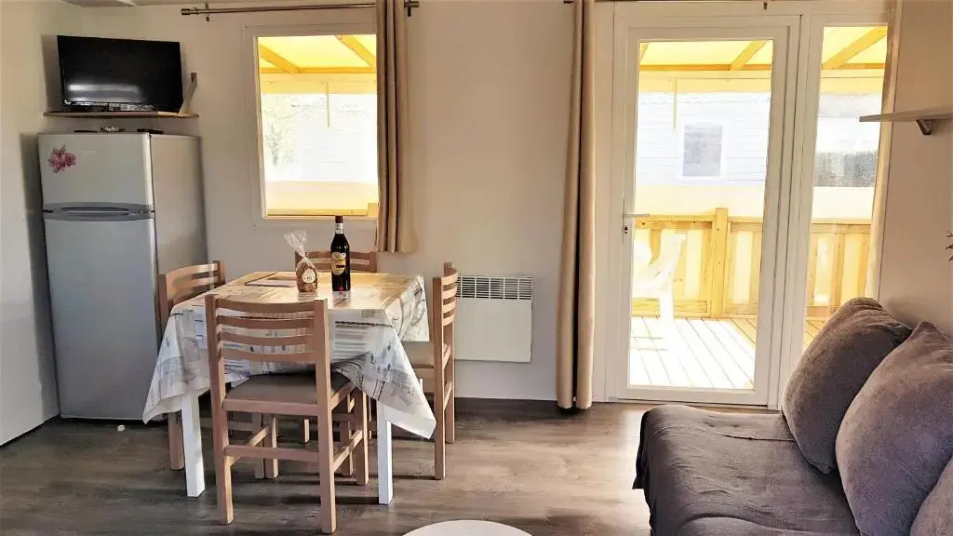 Mobilhome 2ch climatisé à la Palmyre