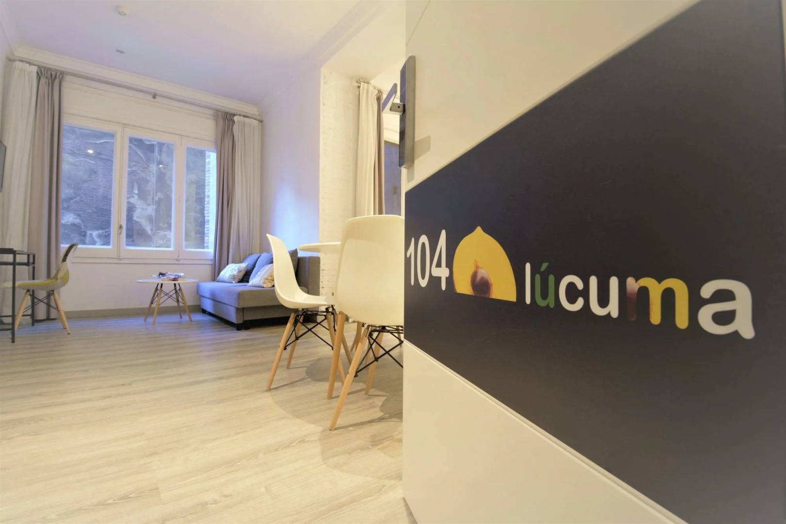 Dreamkeys Apartments & Suites