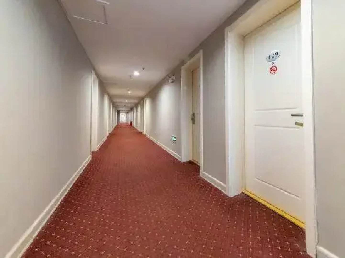 Homeinn Hotel (Baoding Railway Station East Square Jianhua Street)