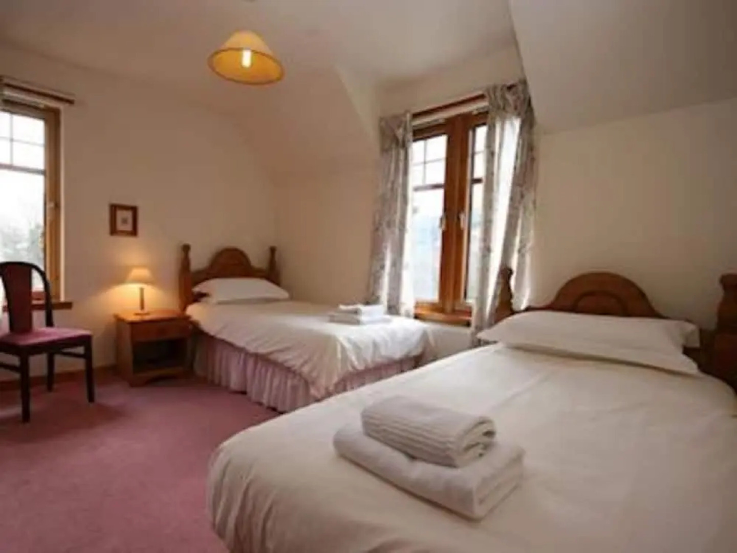 Stunning 4-bed Cottage S/C