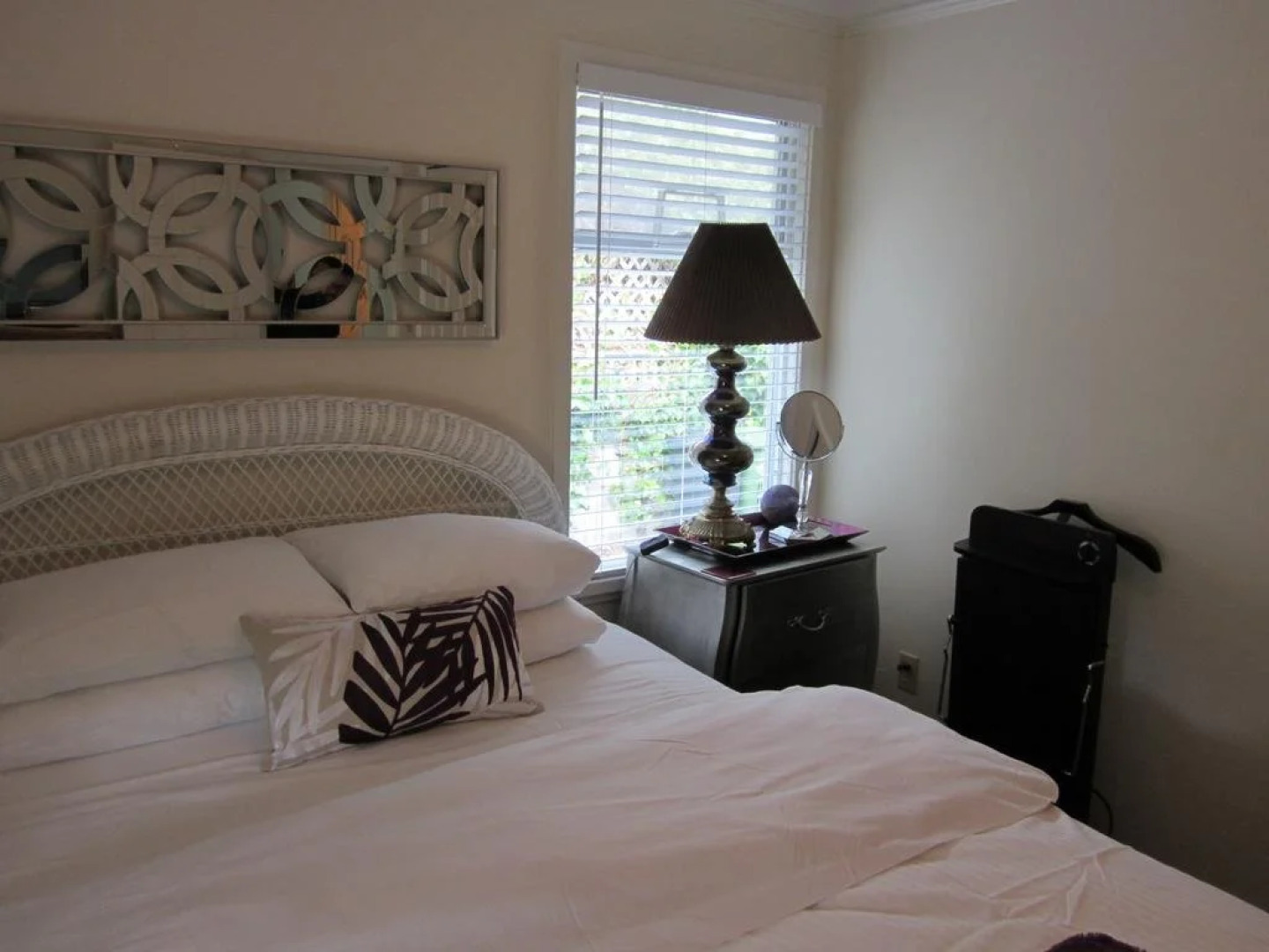 Heathergate Cottage and Suites