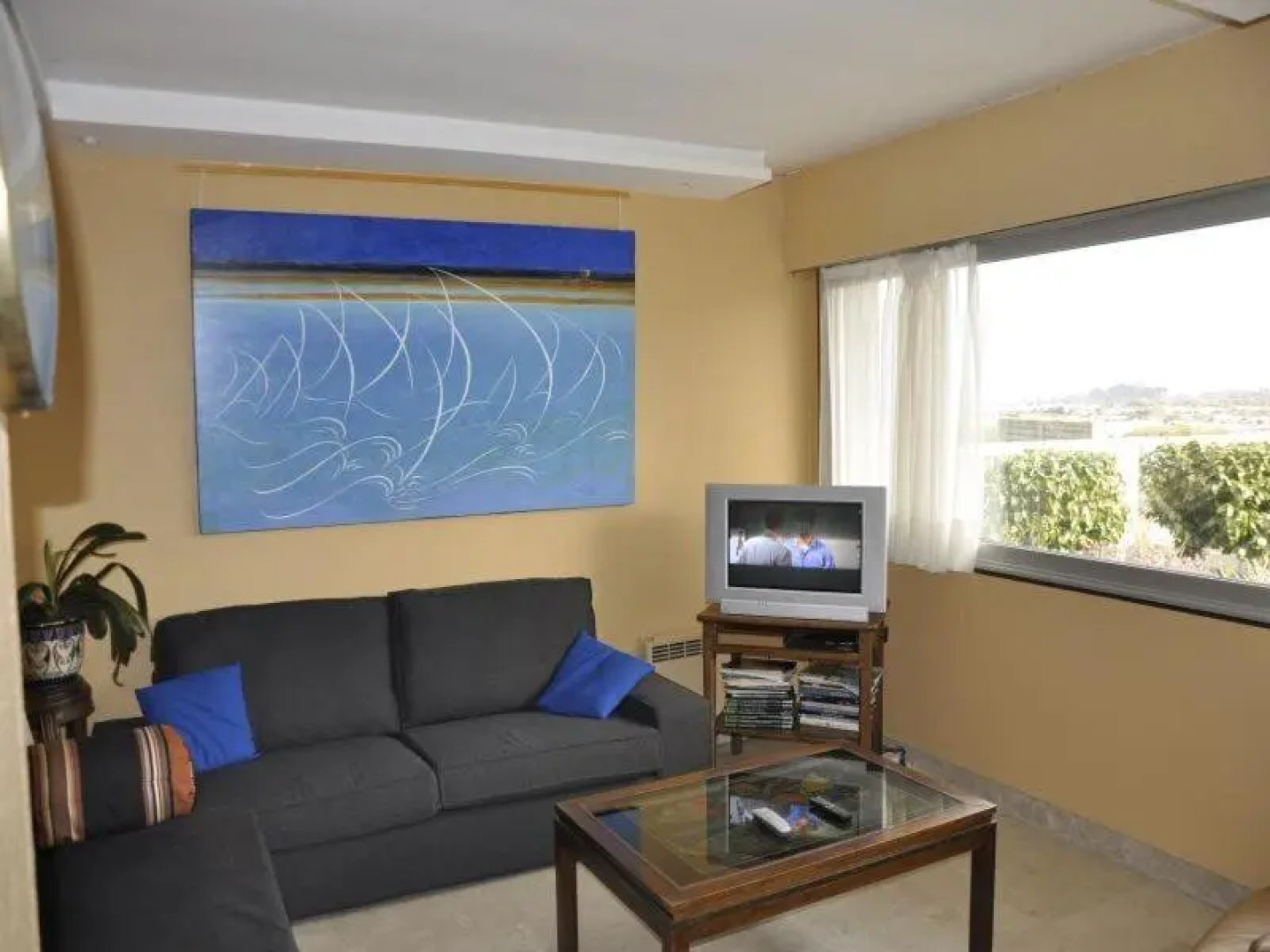 Appartement Belle Vue Mer Avec Wifi Et Cour Close Tregastel - Ref 42