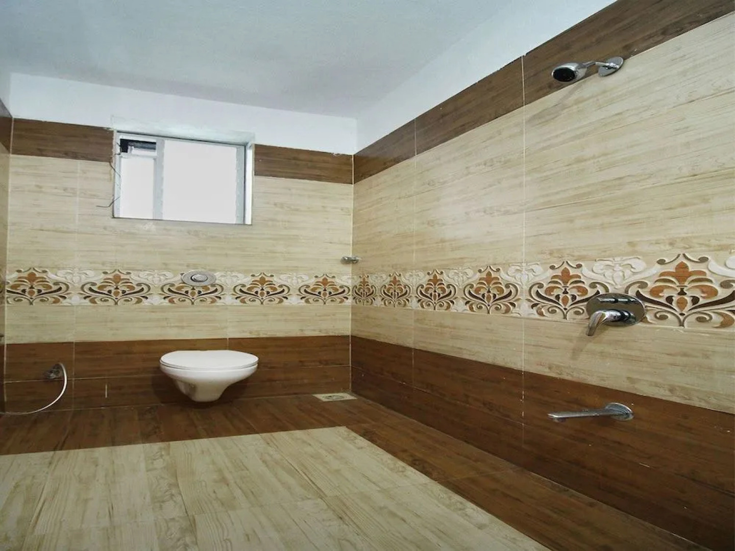 Capital O 13489 Garuda Comforts