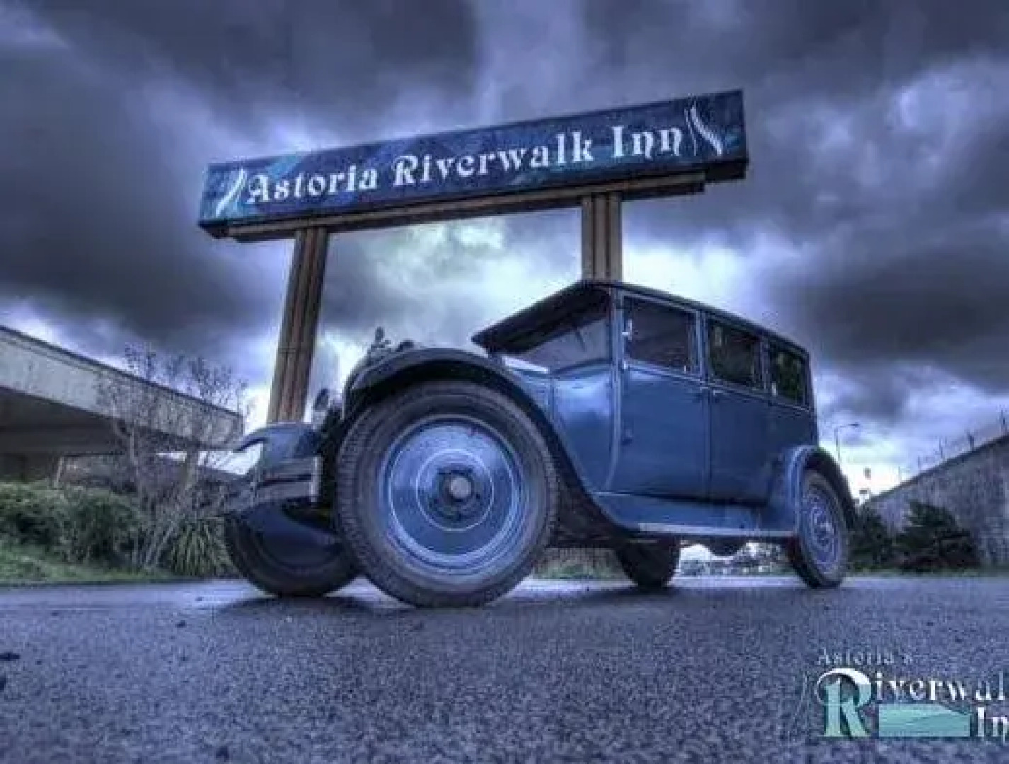 Astoria Riverwalk Inn