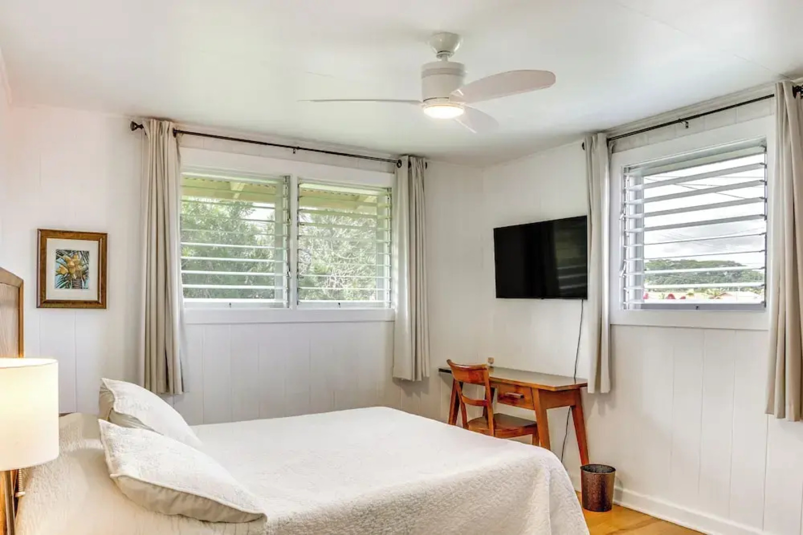 Charming Historic Hilo House Minutes to Beach!