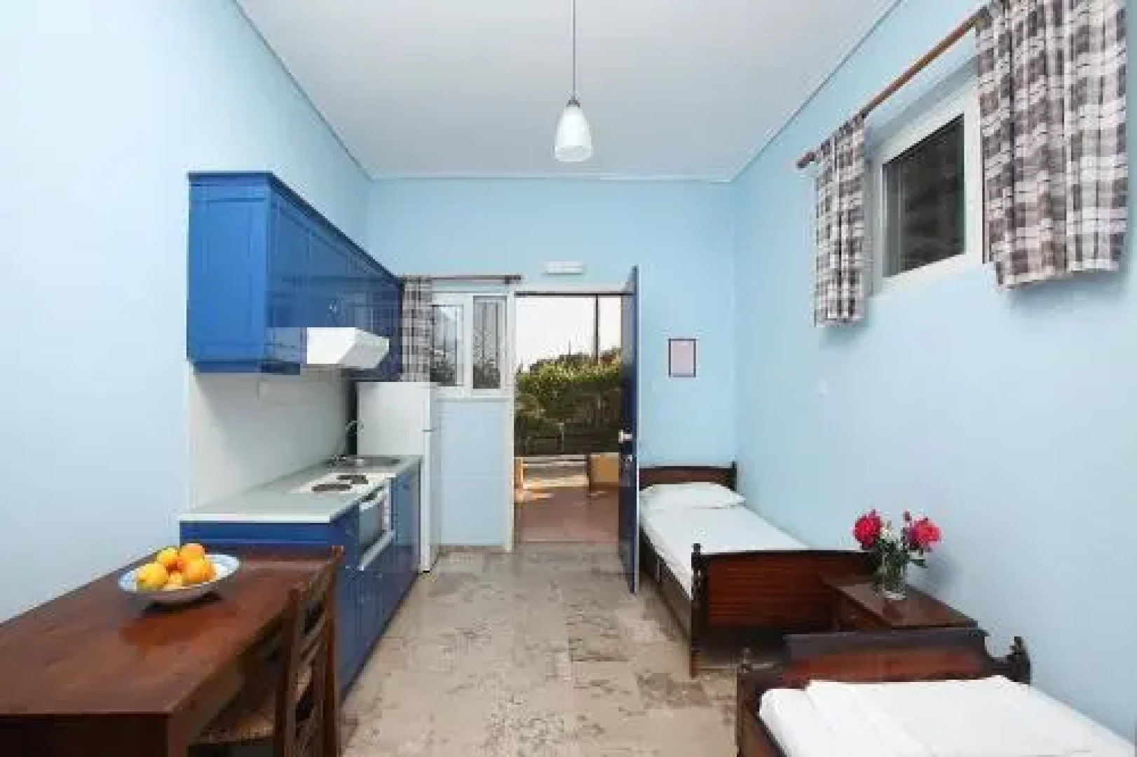 Alexandros Apartments