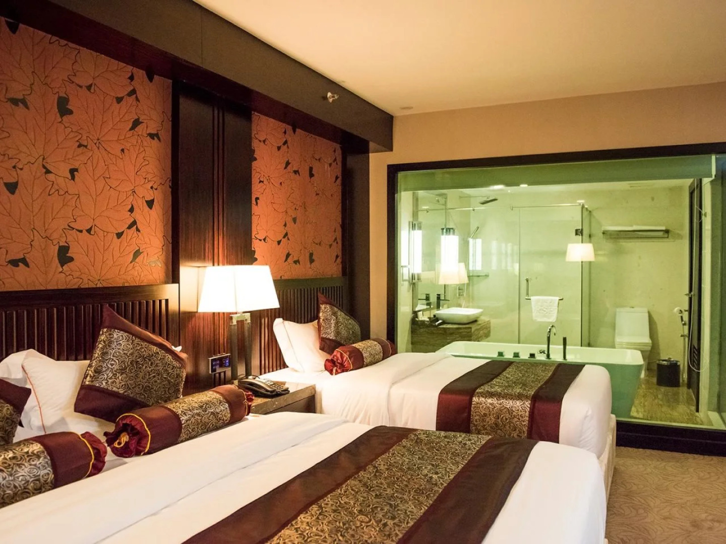 Royale Signature Hotel