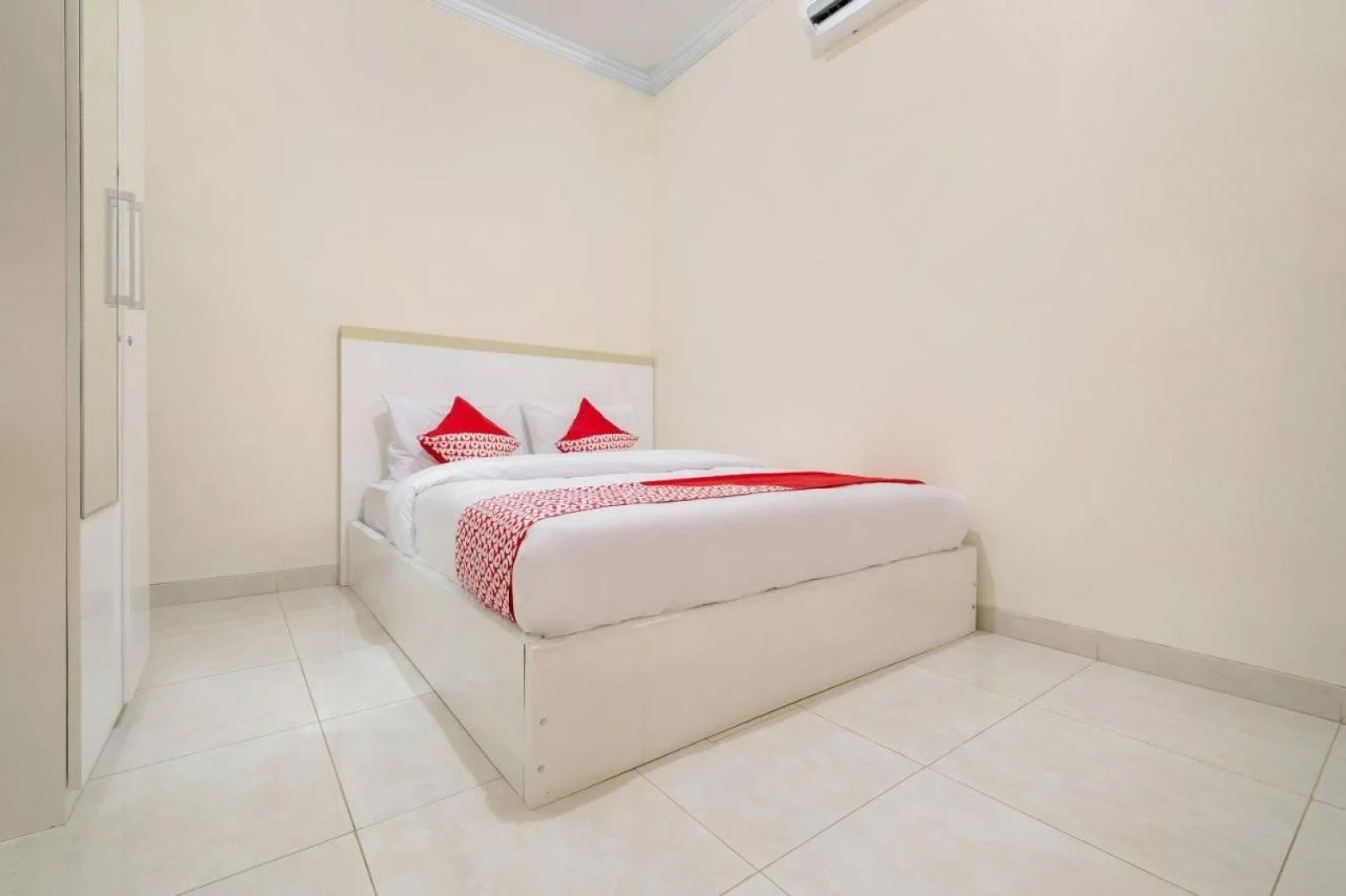 Oyo 2914 Teratai Guest House