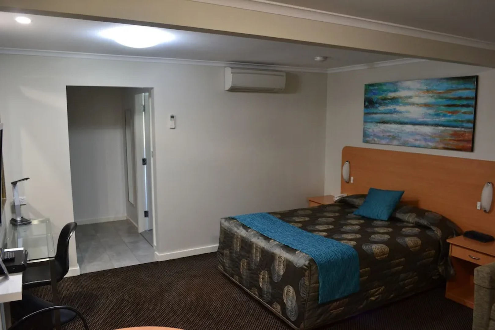 Cattlemans Country Motor Inn & Serviced Apartments