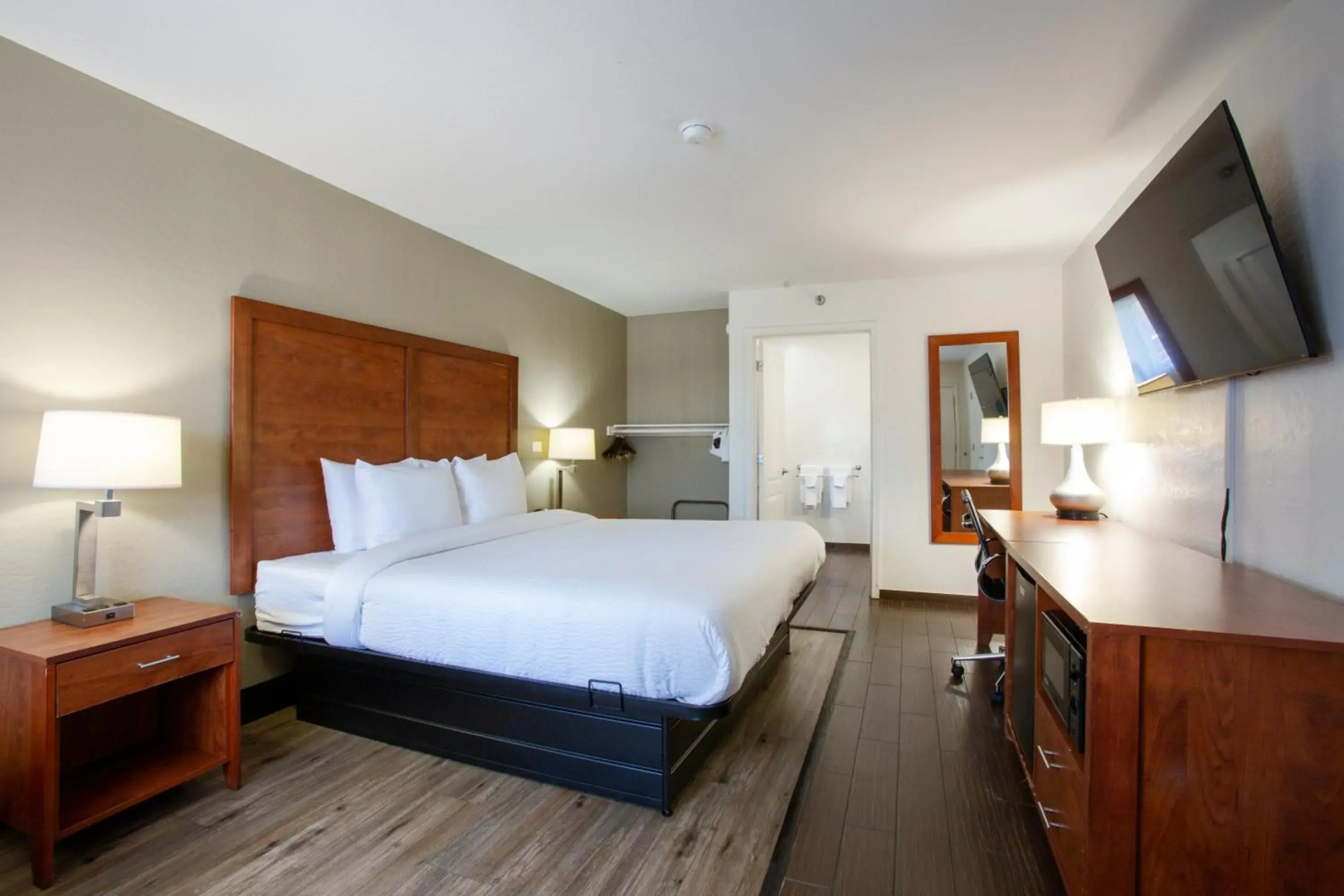 The Hotel Serene Glendale Peoria, Surestay Collection by BW