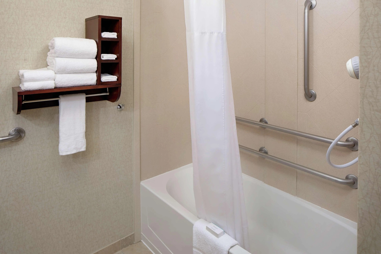 Hampton Inn Long Island/Islandia