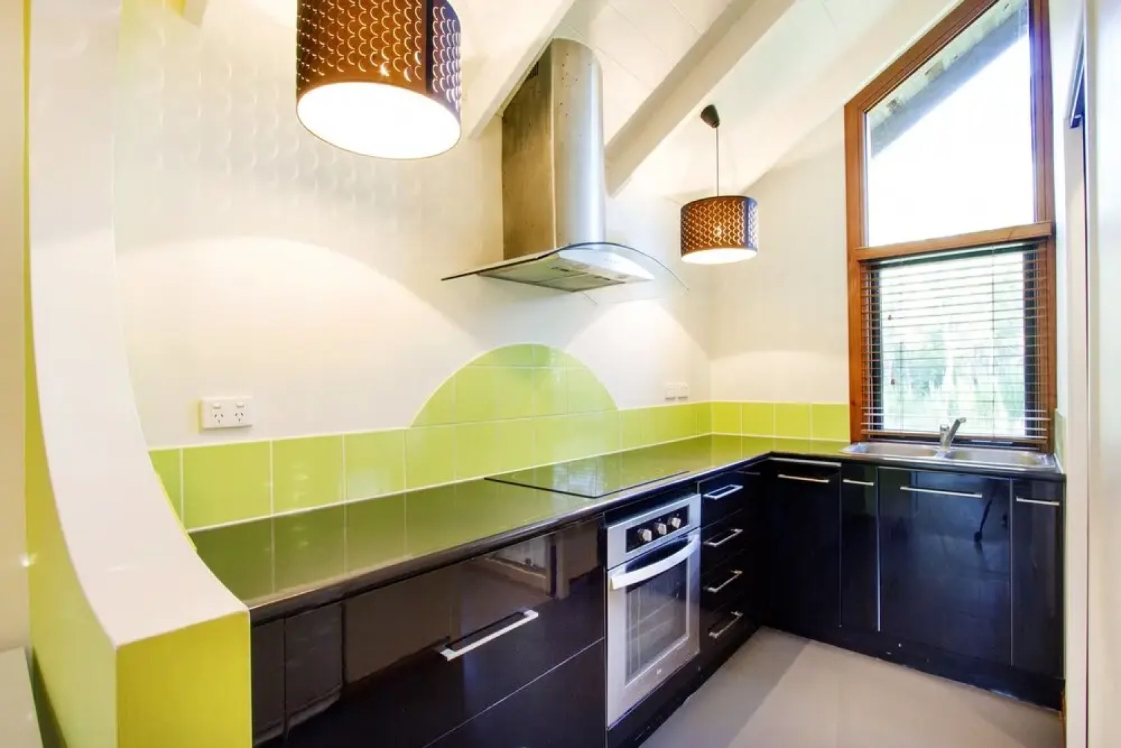 Airlie Beach Eco Cabins - Adults only