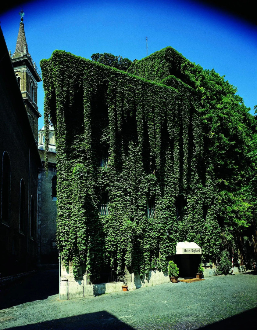 Hotel Raphaël – Relais & Châteaux