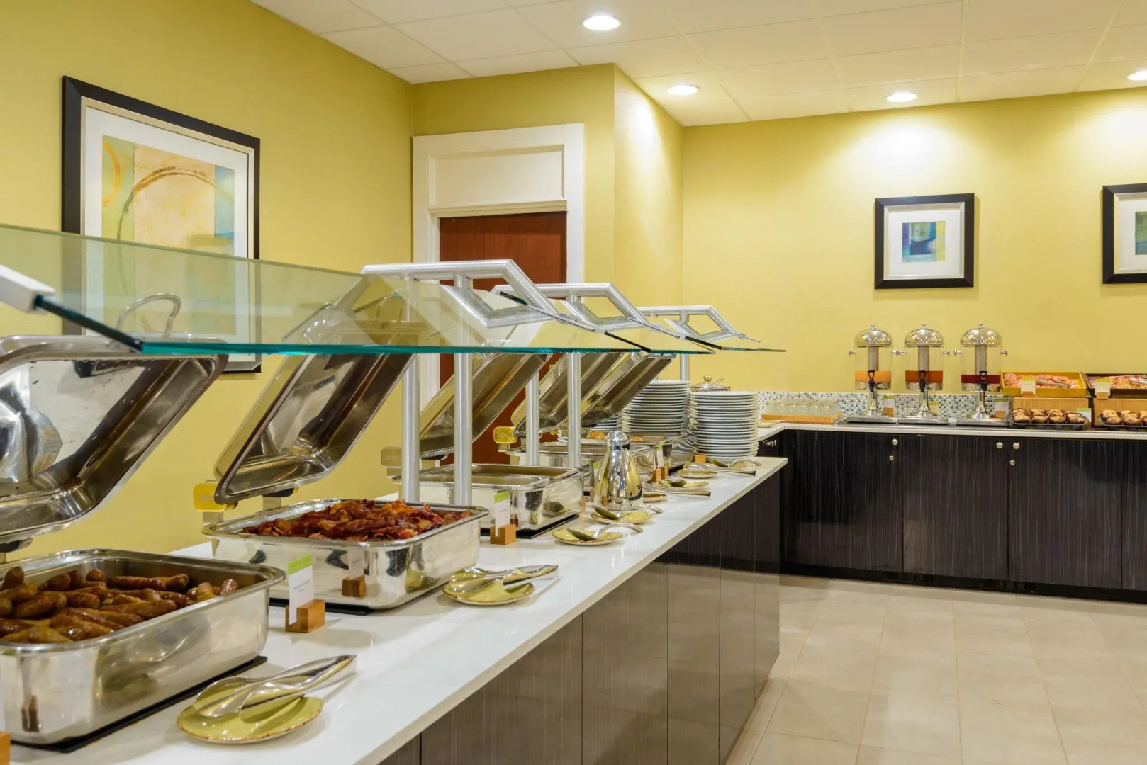 DoubleTree by Hilton Richmond - Midlothian