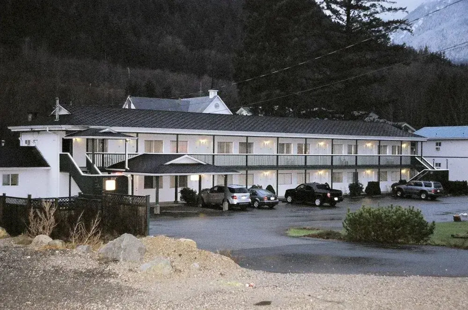 Royal Lodge Motel
