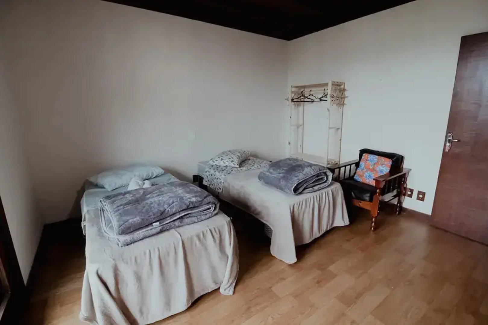 Tima Casa Ampla em Localiza o Privilegiada