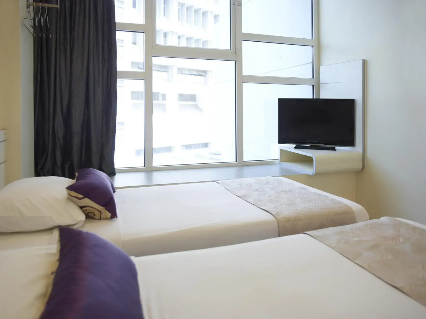 Hotel 81 Elegance
